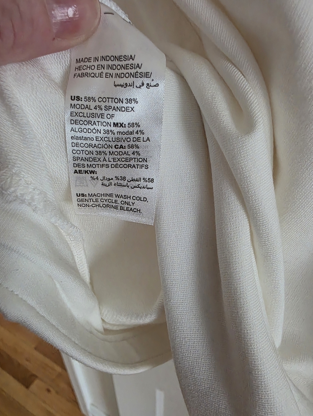 NWT Chico's Zenergy Piped Detailed Pant Alabaster Size 2 - Picture 5 of 6